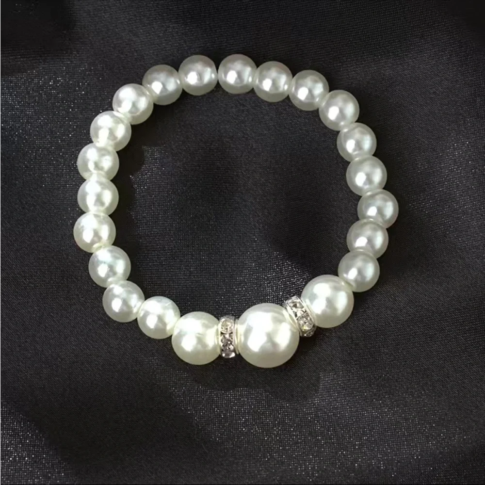 Pearl Necklace, Bracelet and Earrings Set - Picture 2 of 4
